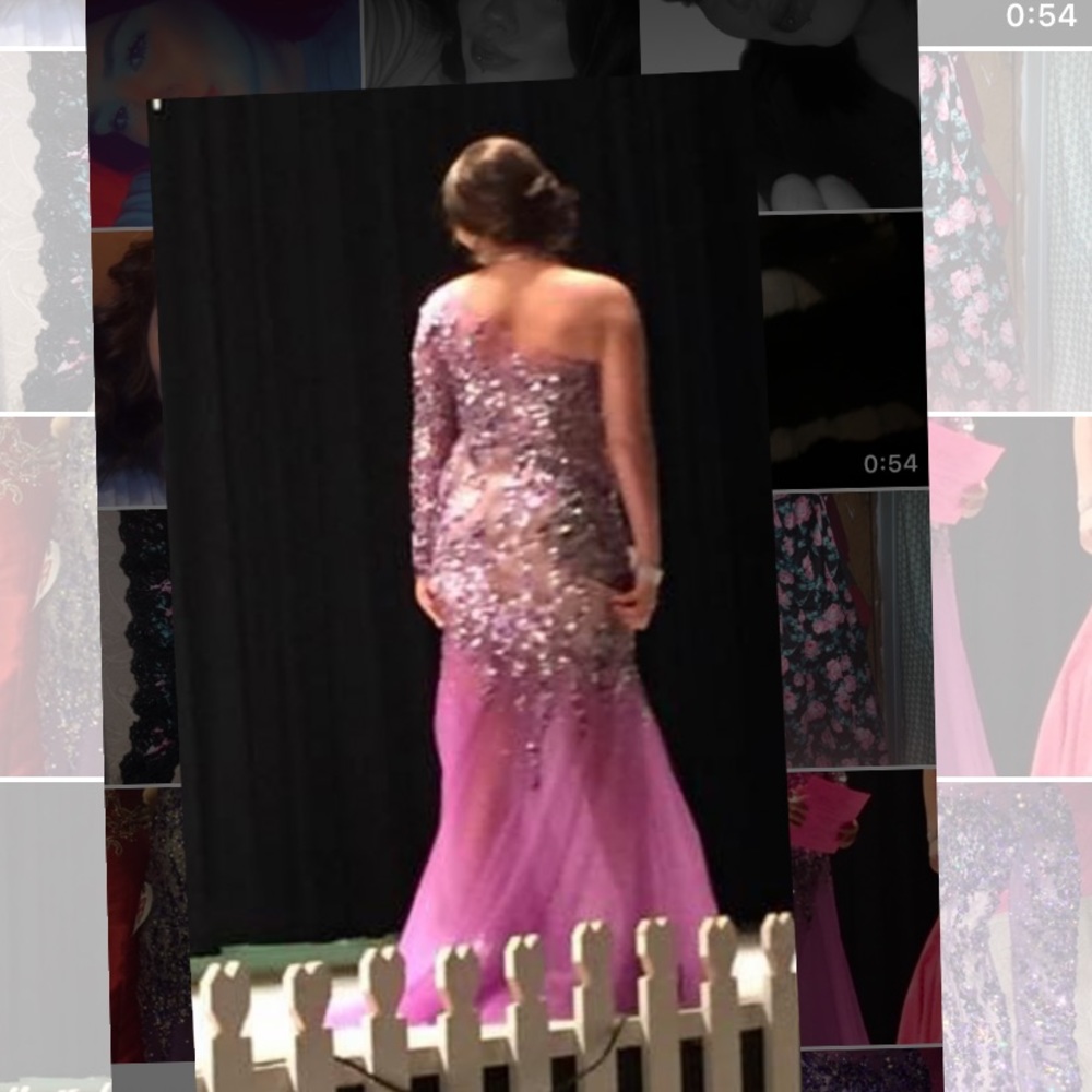 Prom/ Pageant dress - Picture 4 of 4